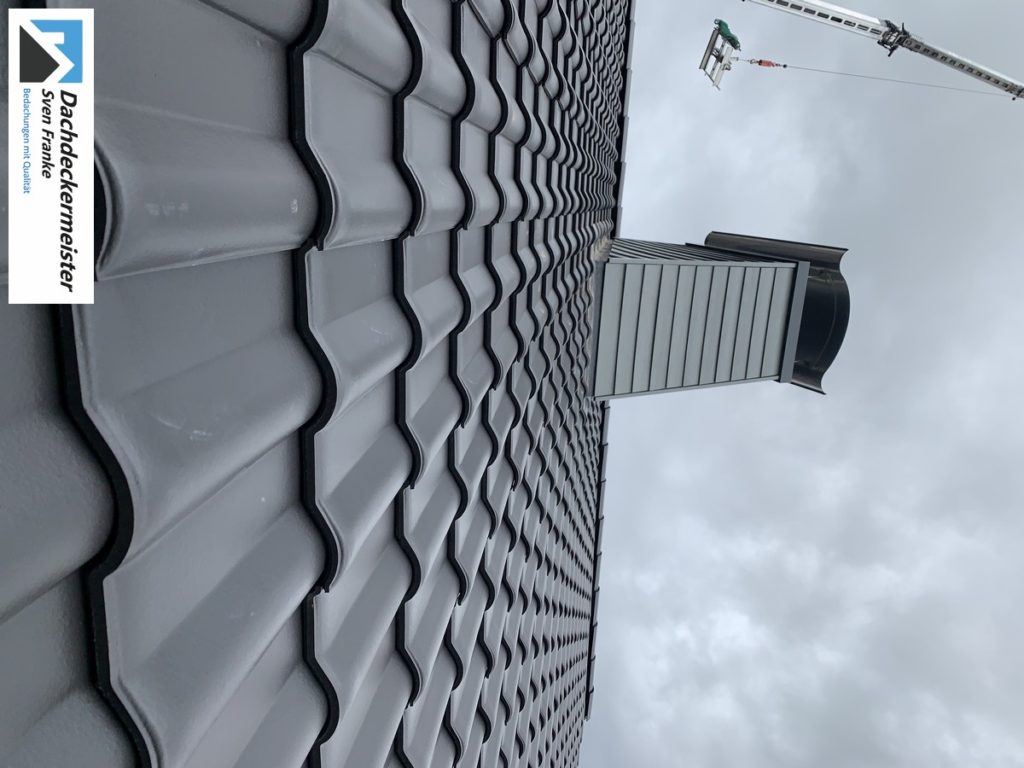 Steildachsanierung Niederense